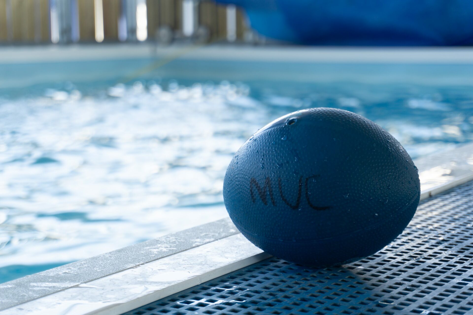 ballon piscine montpellier
